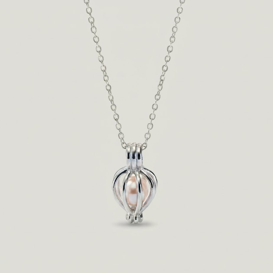 Ocean Love Pearl Necklace